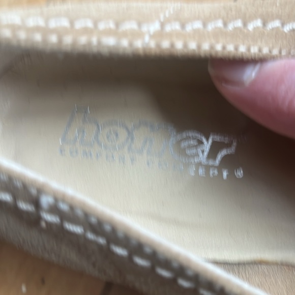 Shoes suede ballet style  UK 7.5 US 9.5 fits like 10, EU 41.5 comfort well made. - Picture 4 of 6